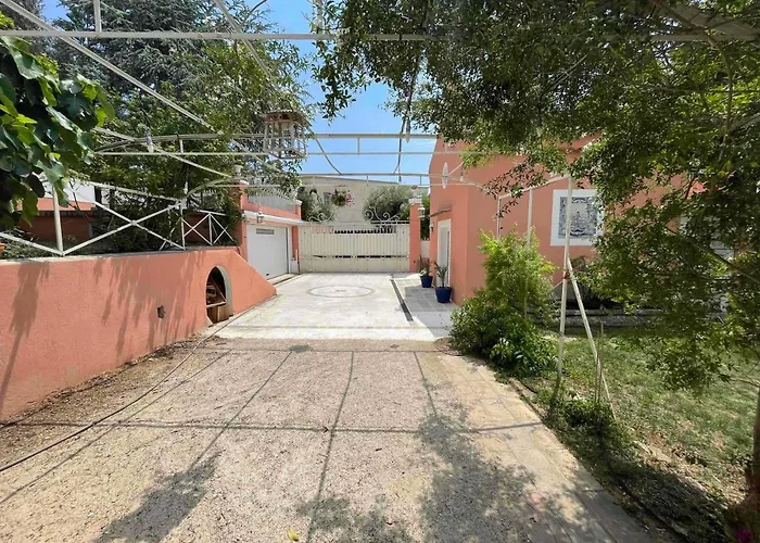 D'hotes Duplex Le Petit Mas Nicois De La Rose 住宿加早餐酒店 3*