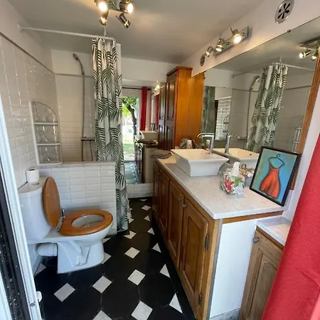 Alojamento de Acomodação e Pequeno-almoço D'hôtes Duplex Le Petit Mas Niçois De La Rose Nice