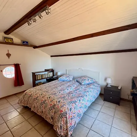 D'hotes Duplex Le Petit Mas Nicois De La Rose Bed & Breakfast